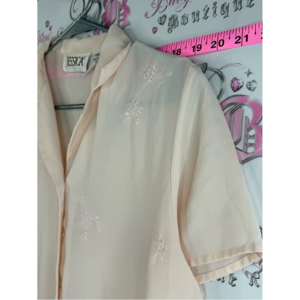 Jessica tshirt Blush Cream/White Embroidered Short-Sleeve Button Front Shirt - Picture 6 of 10